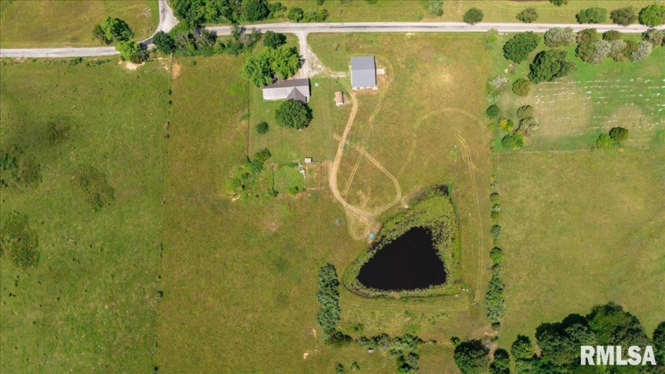 2520 America Road, Galatia, Illinois 62935, 3 Bedrooms Bedrooms, 0 ,2 BathroomsBathrooms,Residential,For Sale,America,0,RMAEB456843