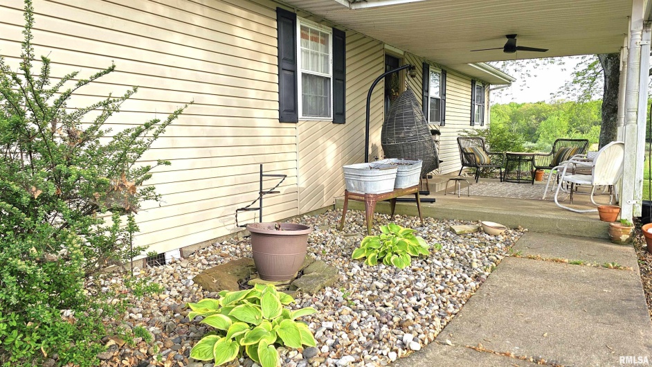 2520 America Road, Galatia, Illinois 62935, 3 Bedrooms Bedrooms, 0 ,2 BathroomsBathrooms,Residential,For Sale,America,0,RMAEB456843