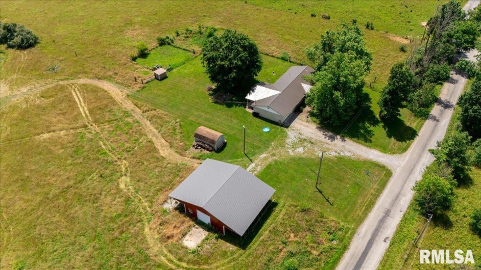 2520 America Road, Galatia, Illinois 62935, 3 Bedrooms Bedrooms, 0 ,2 BathroomsBathrooms,Residential,For Sale,America,0,RMAEB456843