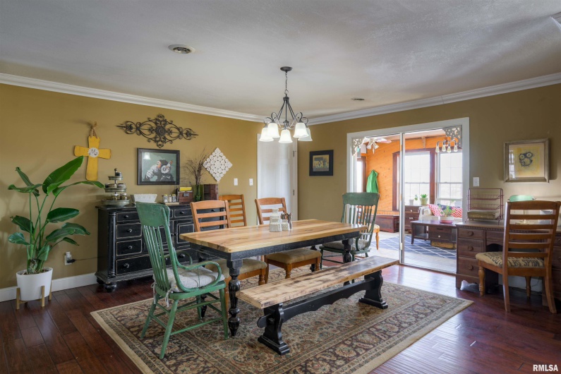 2520 America Road, Galatia, Illinois 62935, 3 Bedrooms Bedrooms, 0 ,2 BathroomsBathrooms,Residential,For Sale,America,0,RMAEB456843