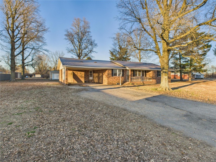 21415 State Highway J, Malden, Missouri 63863, 3 Bedrooms Bedrooms, 9 Rooms Rooms,2 BathroomsBathrooms,Residential,For Sale,State Highway J,MAR25011958