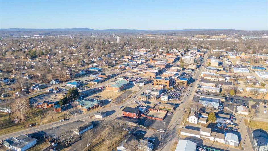 317 East Columbia, Farmington, Missouri 63640, ,Commercial Sale,For Sale,East Columbia,MAR25011656