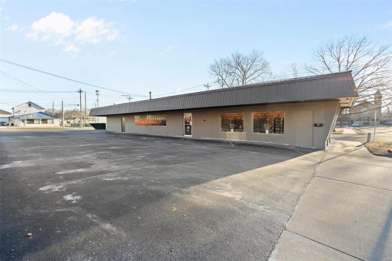 317 East Columbia, Farmington, Missouri 63640, ,Commercial Sale,For Sale,East Columbia,MAR25011656