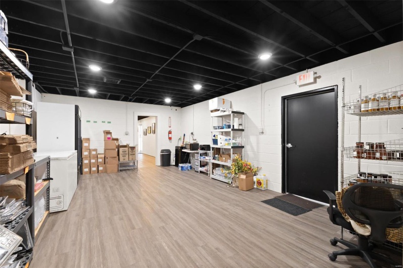 317 East Columbia, Farmington, Missouri 63640, ,Commercial Sale,For Sale,East Columbia,MAR25011656