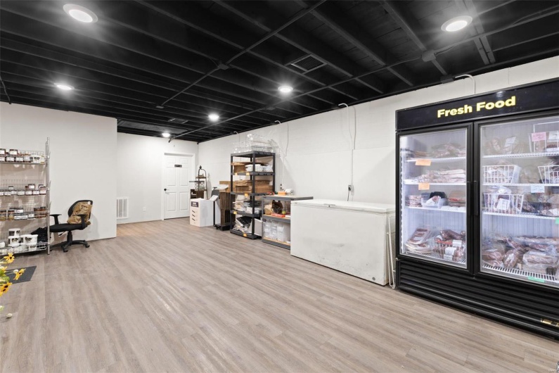 317 East Columbia, Farmington, Missouri 63640, ,Commercial Sale,For Sale,East Columbia,MAR25011656