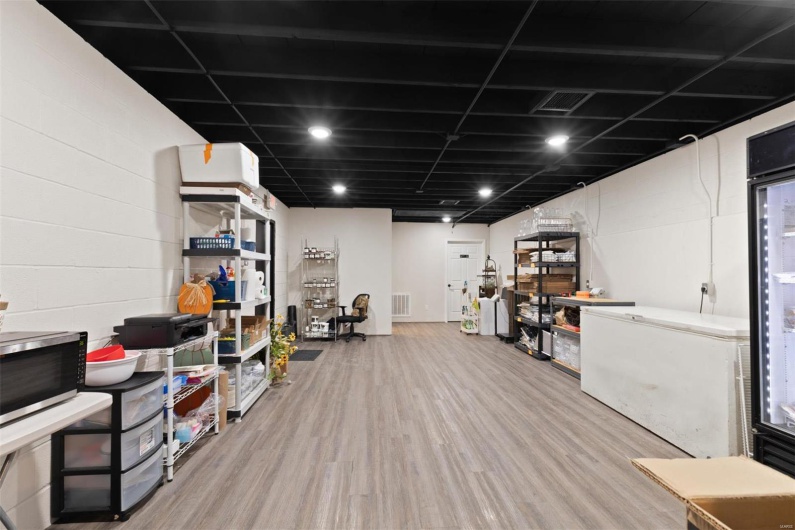 317 East Columbia, Farmington, Missouri 63640, ,Commercial Sale,For Sale,East Columbia,MAR25011656