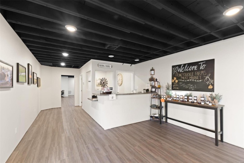 317 East Columbia, Farmington, Missouri 63640, ,Commercial Sale,For Sale,East Columbia,MAR25011656
