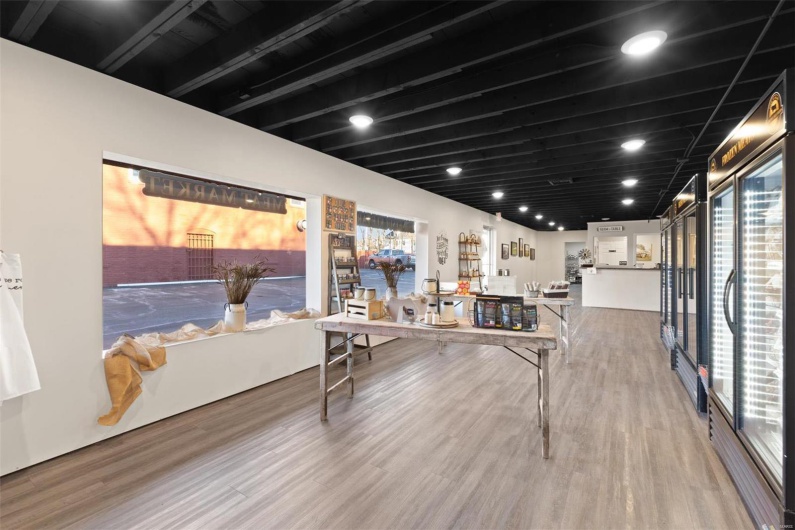 317 East Columbia, Farmington, Missouri 63640, ,Commercial Sale,For Sale,East Columbia,MAR25011656
