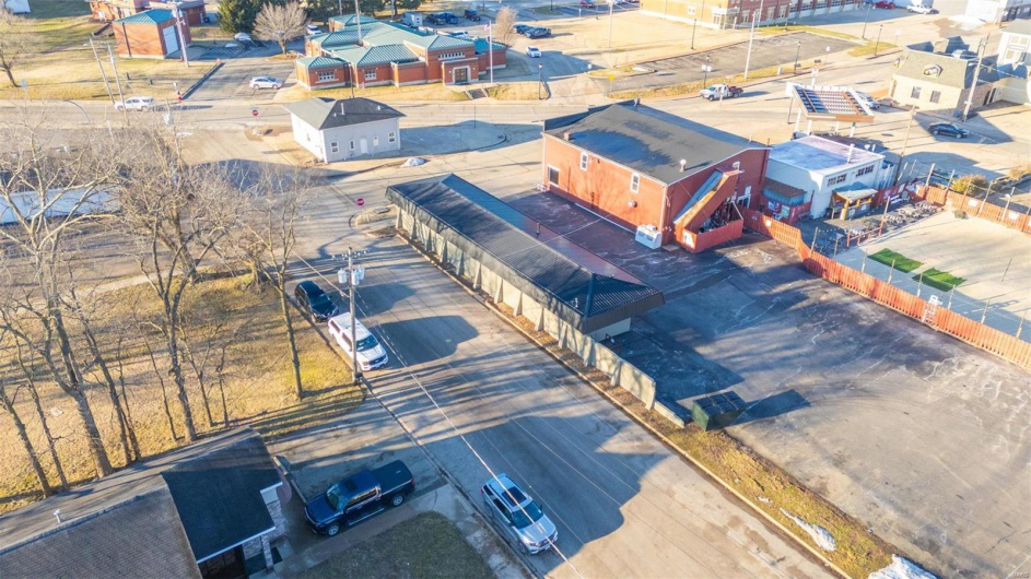 317 East Columbia, Farmington, Missouri 63640, ,Commercial Sale,For Sale,East Columbia,MAR25011656