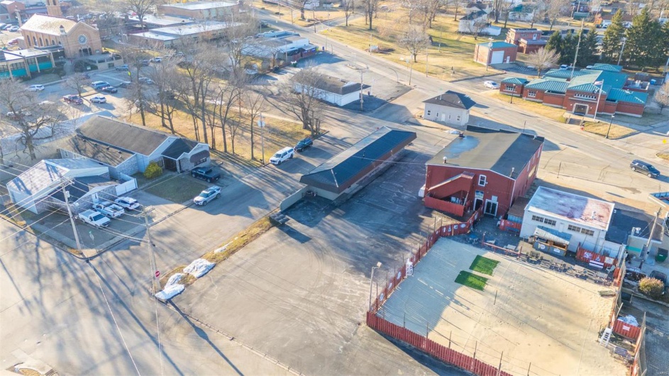 317 East Columbia, Farmington, Missouri 63640, ,Commercial Sale,For Sale,East Columbia,MAR25011656