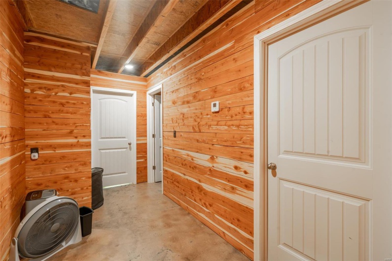 420 Business HH, Piedmont, Missouri 63957, 2 Bedrooms Bedrooms, 7 Rooms Rooms,1 BathroomBathrooms,Residential,For Sale,Business HH,MAR24046759