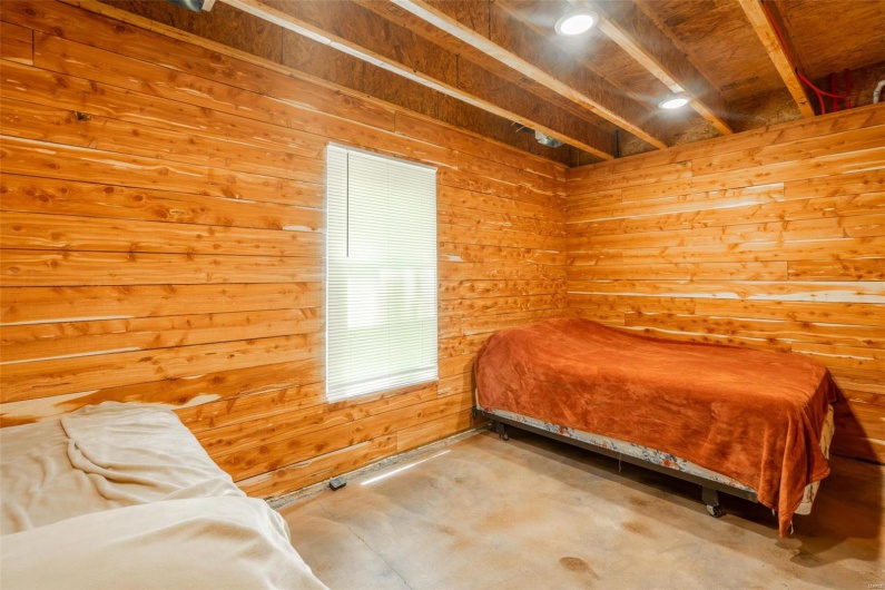 420 Business HH, Piedmont, Missouri 63957, 2 Bedrooms Bedrooms, 7 Rooms Rooms,1 BathroomBathrooms,Residential,For Sale,Business HH,MAR24046759