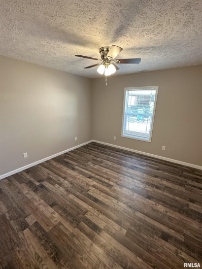 1404 Prairie Street, Marion, Illinois 62959, 0 , 0 ,0,Residential Income,For Sale,Prairie,0,RMAEB456912