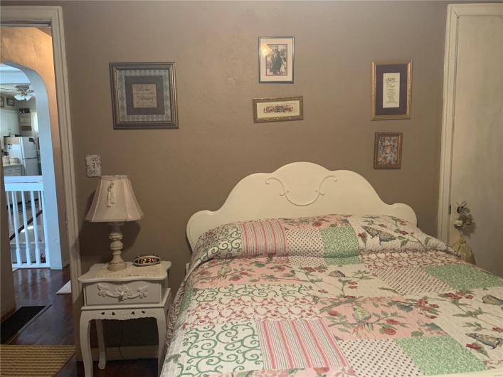 526 Ste Maries Street, Perryville, Missouri 63775, 2 Bedrooms Bedrooms, 5 Rooms Rooms,1 BathroomBathrooms,Residential,For Sale,Ste Maries,MAR25003028