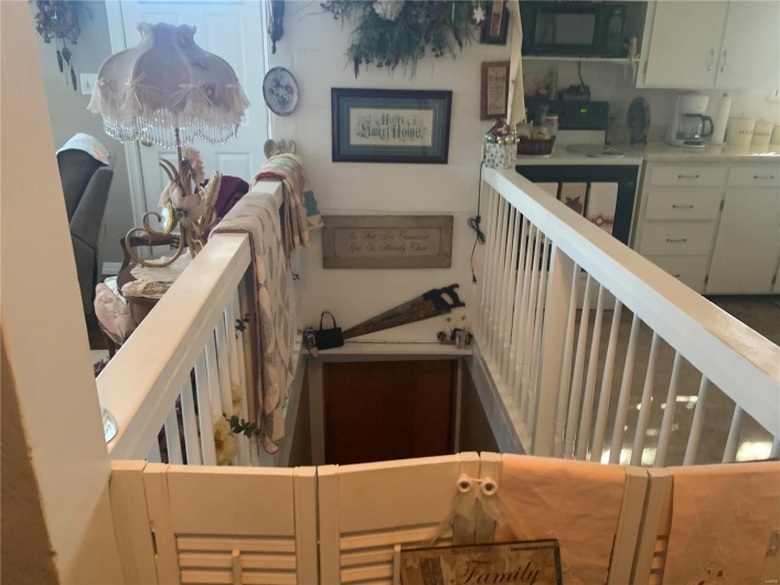 526 Ste Maries Street, Perryville, Missouri 63775, 2 Bedrooms Bedrooms, 5 Rooms Rooms,1 BathroomBathrooms,Residential,For Sale,Ste Maries,MAR25003028