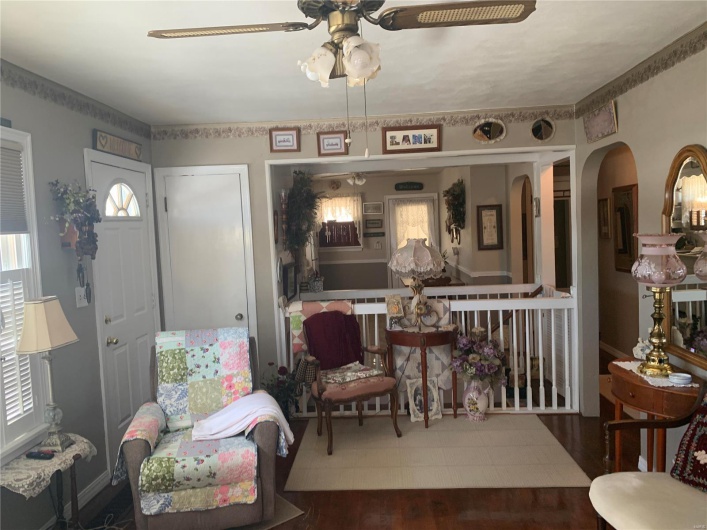 526 Ste Maries Street, Perryville, Missouri 63775, 2 Bedrooms Bedrooms, 5 Rooms Rooms,1 BathroomBathrooms,Residential,For Sale,Ste Maries,MAR25003028