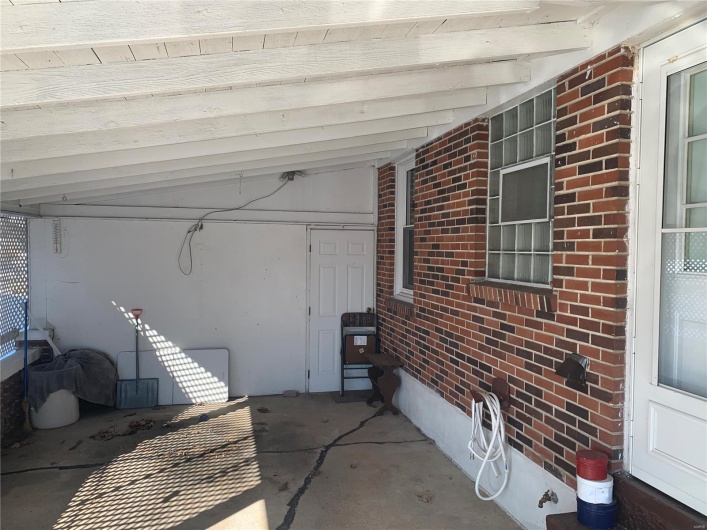 526 Ste Maries Street, Perryville, Missouri 63775, 2 Bedrooms Bedrooms, 5 Rooms Rooms,1 BathroomBathrooms,Residential,For Sale,Ste Maries,MAR25003028
