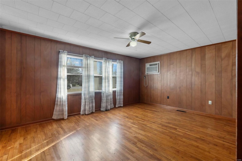 500 W Main Street, Portageville, Missouri 63873, 3 Bedrooms Bedrooms, 9 Rooms Rooms,1 BathroomBathrooms,Residential,For Sale,W Main,MAR25012096