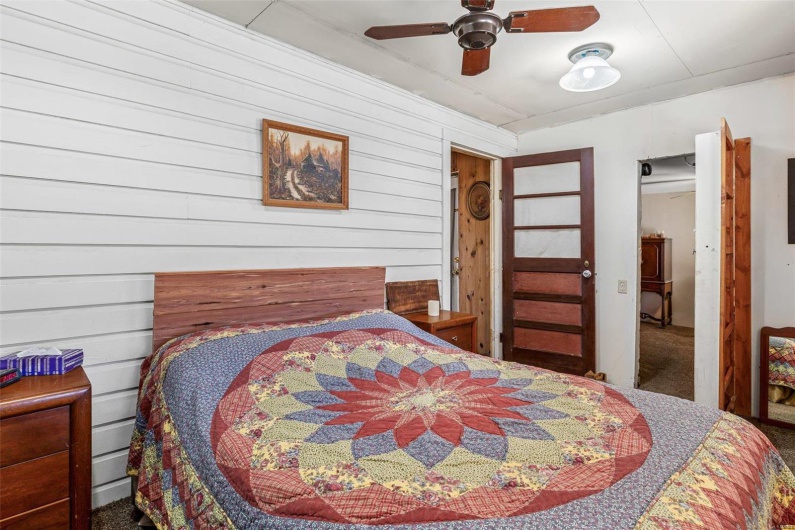 631 Columbia Drive, Bismarck, Missouri 63624, 3 Bedrooms Bedrooms, 7 Rooms Rooms,1 BathroomBathrooms,Residential,For Sale,Columbia,MAR25012146