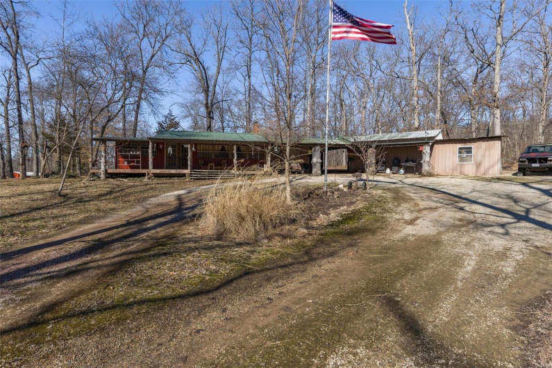 631 Columbia Drive, Bismarck, Missouri 63624, 3 Bedrooms Bedrooms, 7 Rooms Rooms,1 BathroomBathrooms,Residential,For Sale,Columbia,MAR25012146