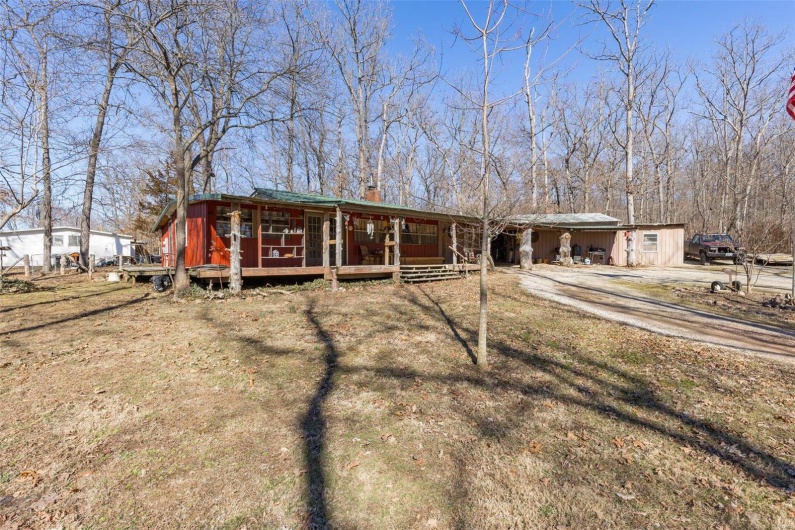 631 Columbia Drive, Bismarck, Missouri 63624, 3 Bedrooms Bedrooms, 7 Rooms Rooms,1 BathroomBathrooms,Residential,For Sale,Columbia,MAR25012146