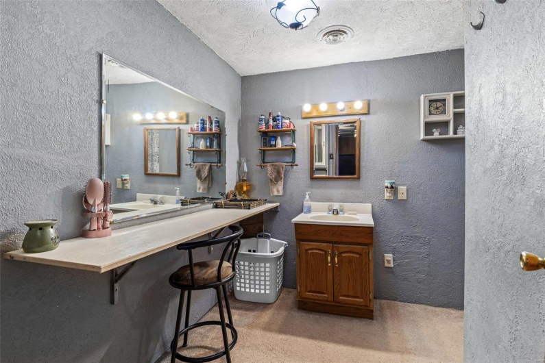631 Columbia Drive, Bismarck, Missouri 63624, 3 Bedrooms Bedrooms, 7 Rooms Rooms,1 BathroomBathrooms,Residential,For Sale,Columbia,MAR25012146