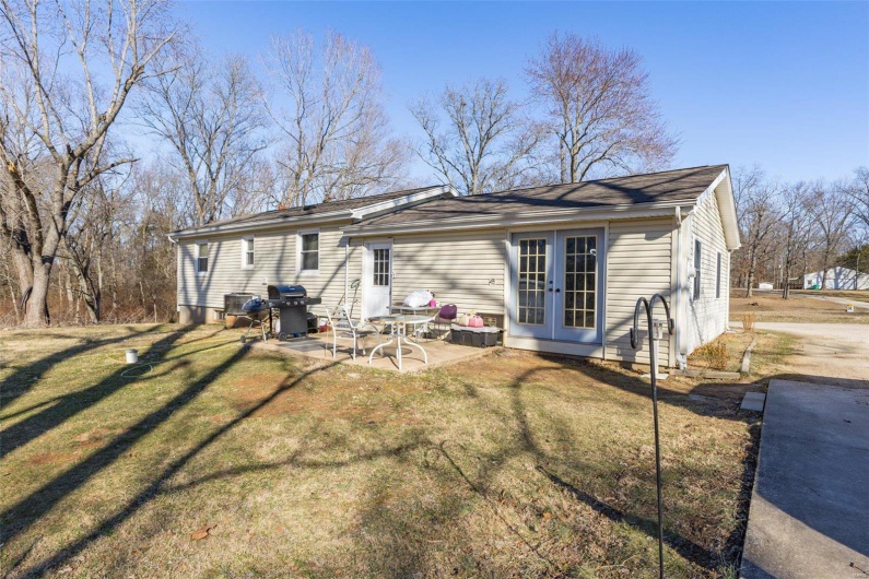 4279 EE Hwy, Farmington, Missouri 63640, 2 Bedrooms Bedrooms, 6 Rooms Rooms,1 BathroomBathrooms,Residential,For Sale,EE,MAR25011892