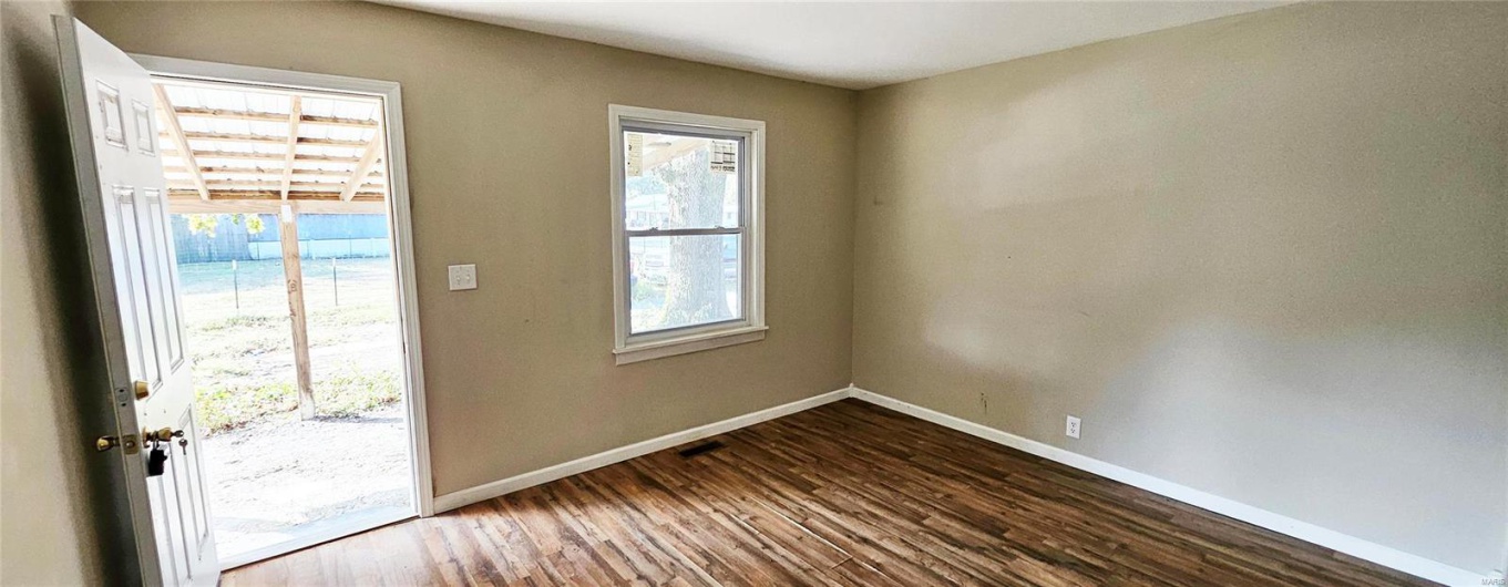 109 Falcon Lane, East Prairie, Missouri 63845, 3 Bedrooms Bedrooms, 6 Rooms Rooms,1 BathroomBathrooms,Residential,For Sale,Falcon,MAR24067574