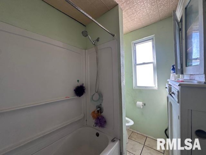 918 UNION Street, Marion, Illinois 62959, 4 Bedrooms Bedrooms, 0 ,1 BathroomBathrooms,Residential,For Sale,UNION,0,RMAEB456924