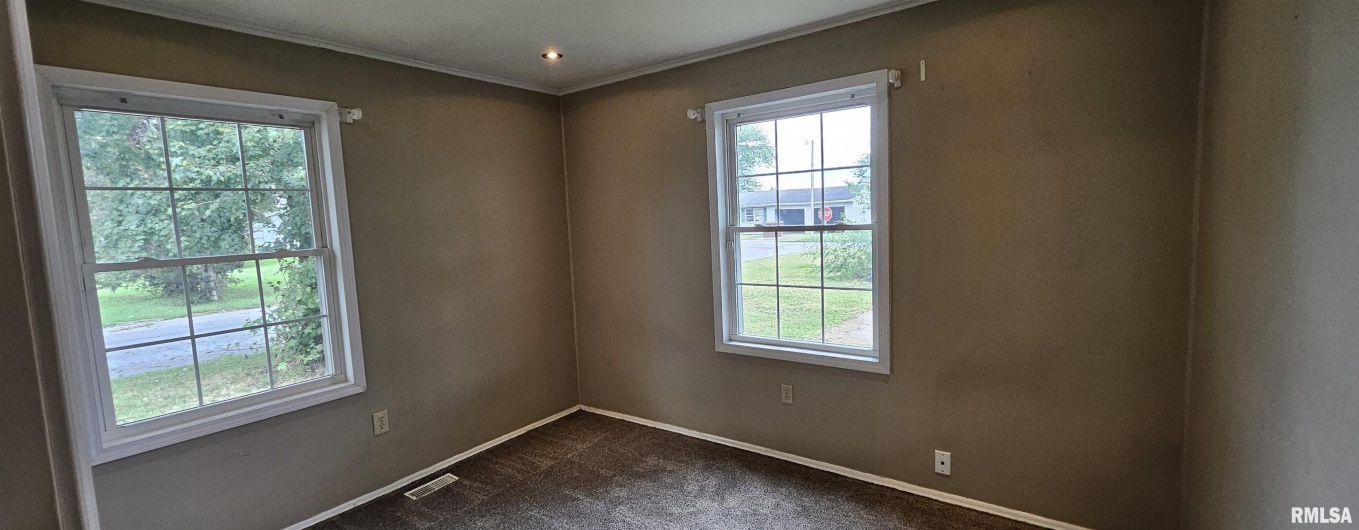 93 SEMINOLE Street, McClure, Illinois 62957, 3 Bedrooms Bedrooms, 0 ,1 BathroomBathrooms,Residential,For Sale,SEMINOLE,0,RMAEB454831
