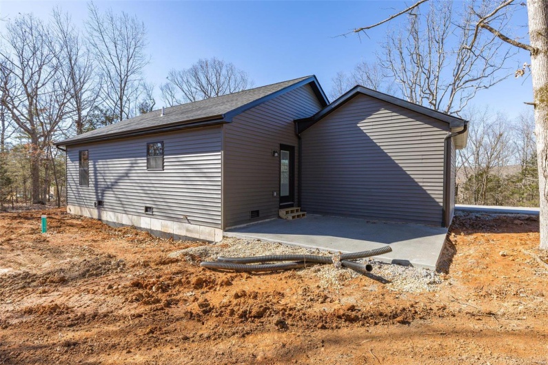 242 Mont Rouge, Bonne Terre, Missouri 63628, 2 Bedrooms Bedrooms, 3 Rooms Rooms,1 BathroomBathrooms,Residential,For Sale,Mont Rouge,MAR25010380