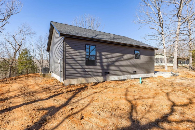 242 Mont Rouge, Bonne Terre, Missouri 63628, 2 Bedrooms Bedrooms, 3 Rooms Rooms,1 BathroomBathrooms,Residential,For Sale,Mont Rouge,MAR25010380