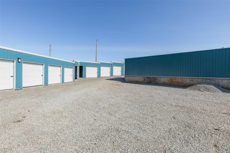 3400 Commonwealth Road, Park Hills, Missouri 63601, ,Commercial Sale,For Sale,Commonwealth,MAR24065967