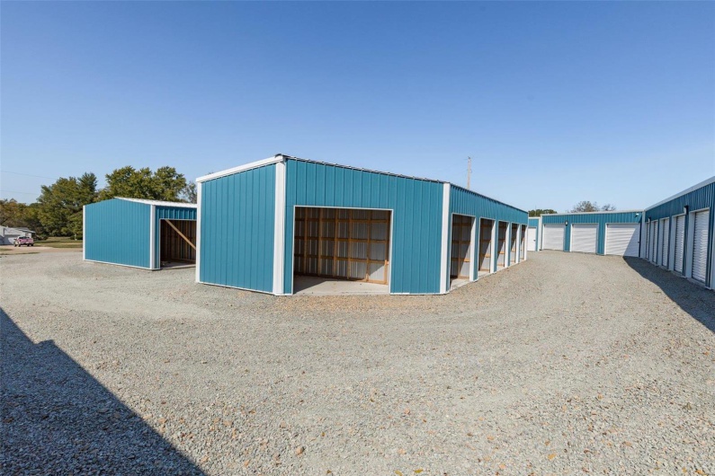 3400 Commonwealth Road, Park Hills, Missouri 63601, ,Commercial Sale,For Sale,Commonwealth,MAR24065967