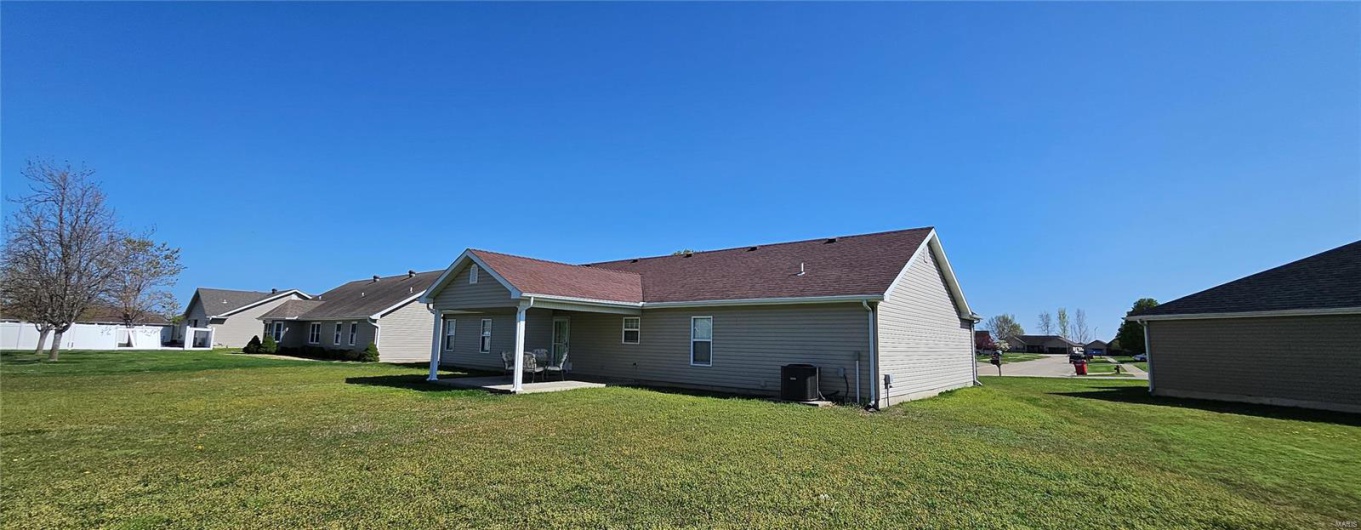 1140 Daffodil Drive, Sikeston, Missouri 63801, 3 Bedrooms Bedrooms, 7 Rooms Rooms,2 BathroomsBathrooms,Residential,For Sale,Daffodil,MAR25012361
