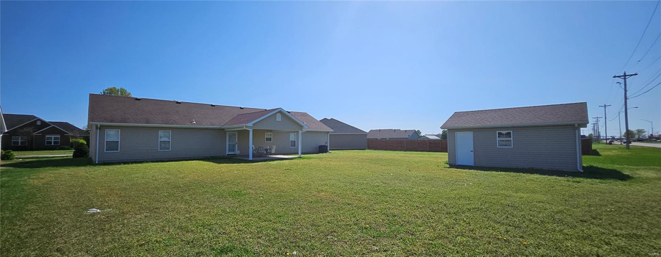 1140 Daffodil Drive, Sikeston, Missouri 63801, 3 Bedrooms Bedrooms, 7 Rooms Rooms,2 BathroomsBathrooms,Residential,For Sale,Daffodil,MAR25012361