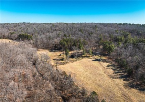 1885 Wayne Co 371, Piedmont, Missouri 63957, 6 Bedrooms Bedrooms, 8 Rooms Rooms,2 BathroomsBathrooms,Farm,For Sale,Wayne Co 371,MAR25012379