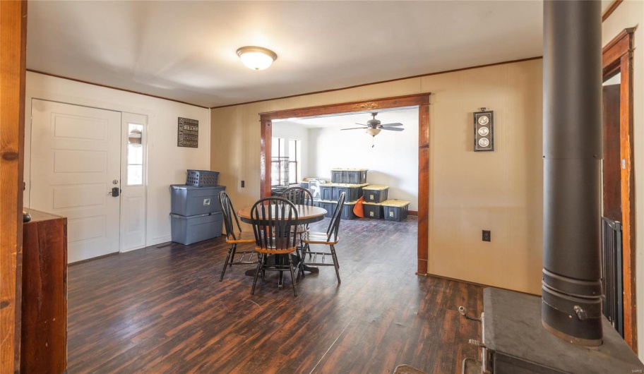 1885 Wayne Co 371, Piedmont, Missouri 63957, 6 Bedrooms Bedrooms, 8 Rooms Rooms,2 BathroomsBathrooms,Farm,For Sale,Wayne Co 371,MAR25012379