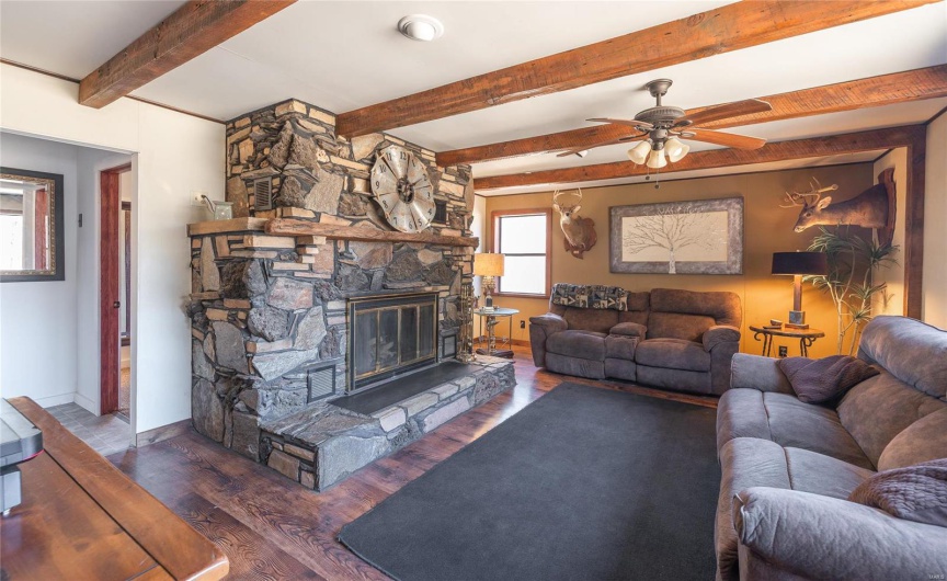 1885 Wayne Co 371, Piedmont, Missouri 63957, 6 Bedrooms Bedrooms, 8 Rooms Rooms,2 BathroomsBathrooms,Farm,For Sale,Wayne Co 371,MAR25012379
