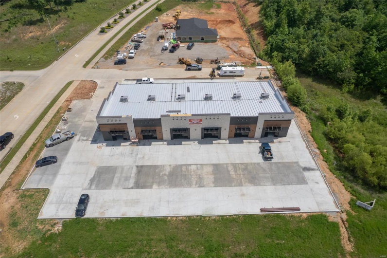 2000 Shelby Road, Poplar Bluff, Missouri 63901, ,Commercial Lease,For Sale,Shelby,MAR23048846