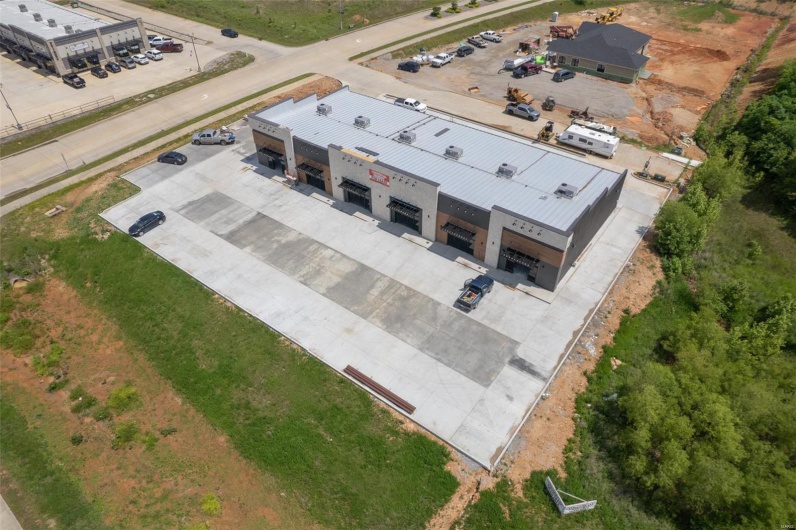 2000 Shelby Road, Poplar Bluff, Missouri 63901, ,Commercial Lease,For Sale,Shelby,MAR23048846