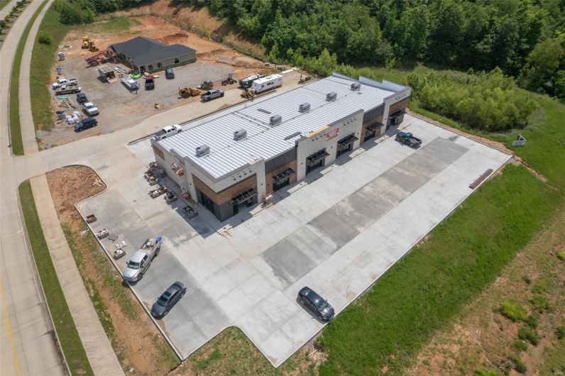 2000 Shelby Road, Poplar Bluff, Missouri 63901, ,Commercial Lease,For Sale,Shelby,MAR23048846