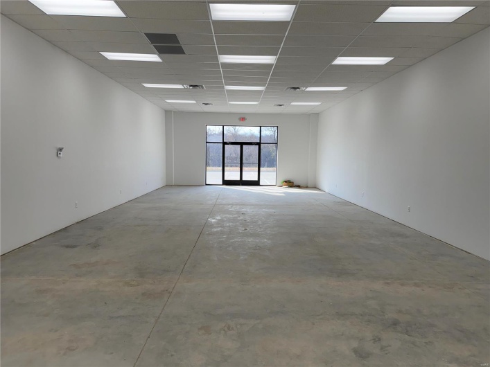 2000 Shelby Road, Poplar Bluff, Missouri 63901, ,Commercial Lease,For Sale,Shelby,MAR23048846