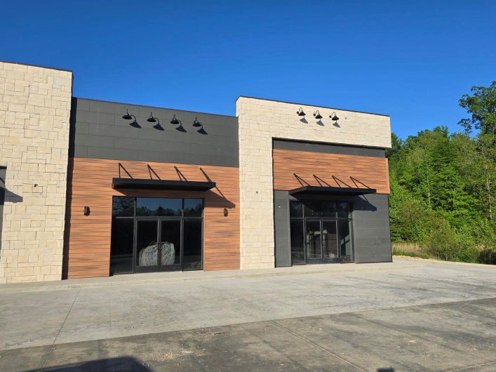 2000 Shelby Road, Poplar Bluff, Missouri 63901, ,Commercial Lease,For Sale,Shelby,MAR23048846