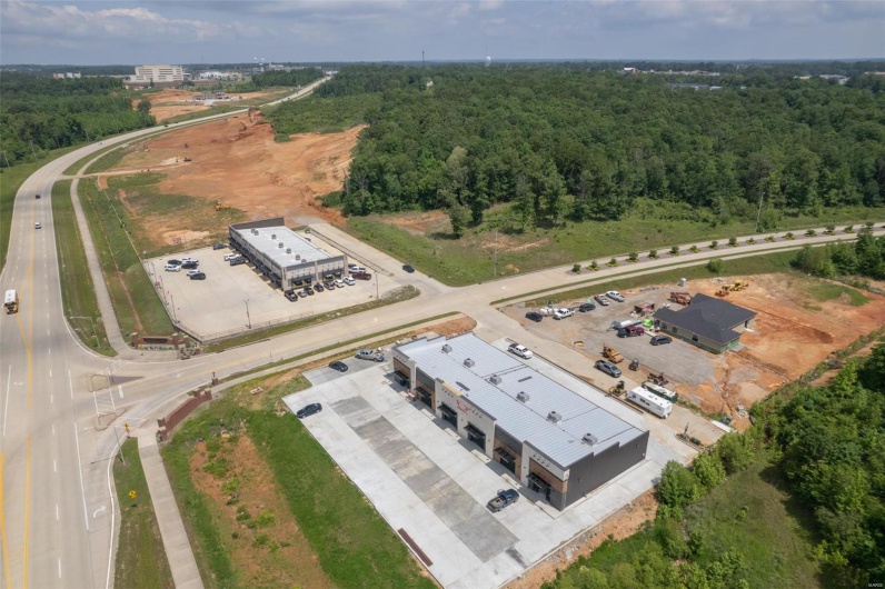 2000 Shelby Road, Poplar Bluff, Missouri 63901, ,Commercial Lease,For Sale,Shelby,MAR23048846