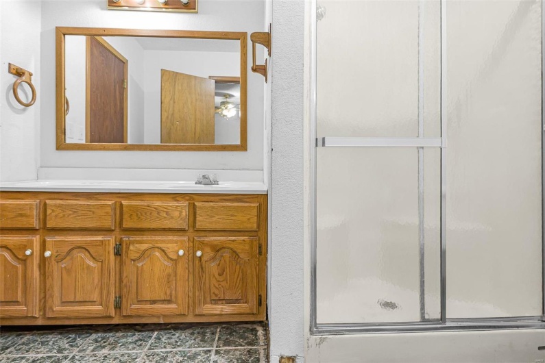 1321 Madison 203, Fredericktown, Missouri 63645, 3 Bedrooms Bedrooms, 7 Rooms Rooms,2 BathroomsBathrooms,Residential,For Sale,Madison 203,MAR24075447