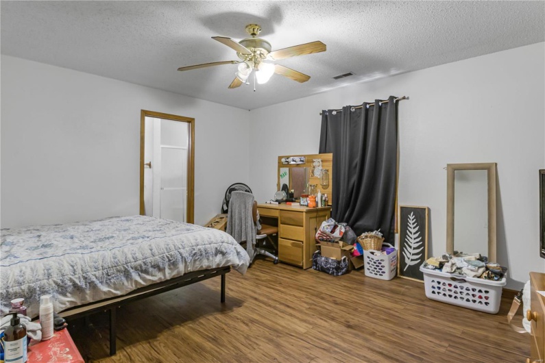 1321 Madison 203, Fredericktown, Missouri 63645, 3 Bedrooms Bedrooms, 7 Rooms Rooms,2 BathroomsBathrooms,Residential,For Sale,Madison 203,MAR24075447