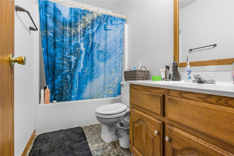 1321 Madison 203, Fredericktown, Missouri 63645, 3 Bedrooms Bedrooms, 7 Rooms Rooms,2 BathroomsBathrooms,Residential,For Sale,Madison 203,MAR24075447