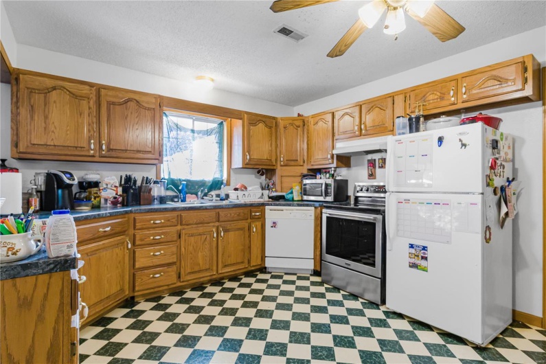 1321 Madison 203, Fredericktown, Missouri 63645, 3 Bedrooms Bedrooms, 7 Rooms Rooms,2 BathroomsBathrooms,Residential,For Sale,Madison 203,MAR24075447