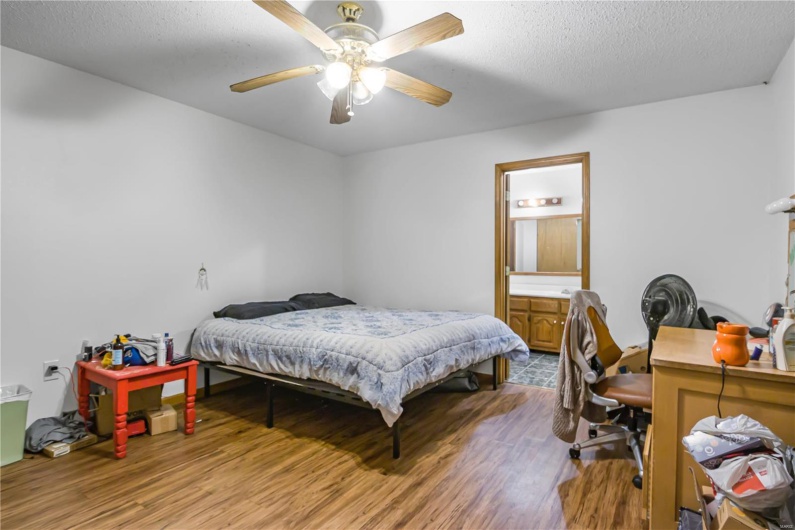 1321 Madison 203, Fredericktown, Missouri 63645, 3 Bedrooms Bedrooms, 7 Rooms Rooms,2 BathroomsBathrooms,Residential,For Sale,Madison 203,MAR24075447
